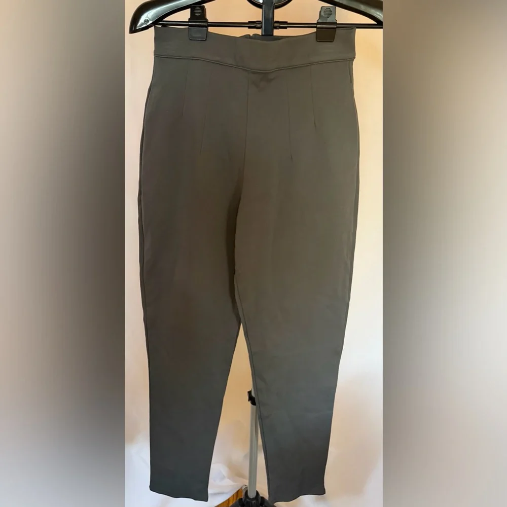 High-Waist Slim Fit Women's Pants in Gray - Picture 7 of 8